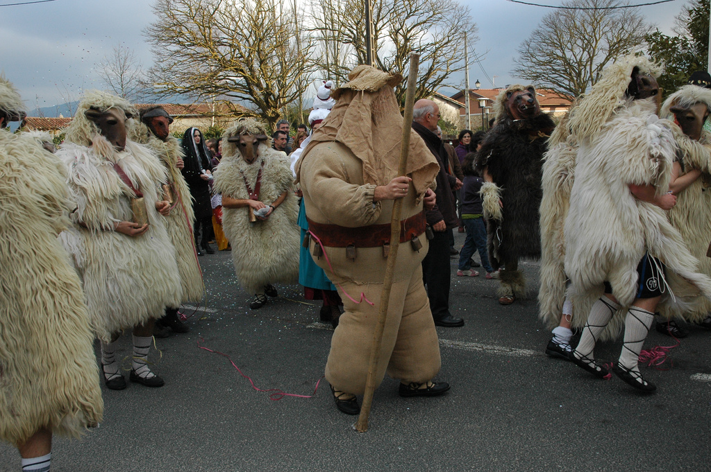 En Zalduondo, älava, se ha recuperado recientemete el carnaval tradicional y el juicio a Markitos. Foto: Dantzan https://www.flickr.com/photos/dantzan/with/3310690847/