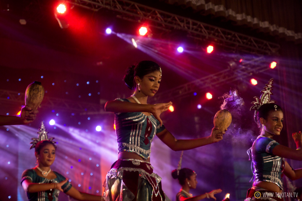 salir-fiesta-sri-lanka-colombo-danza-teatro-drama-bares-dia-poya-festividad-nin%cc%83a